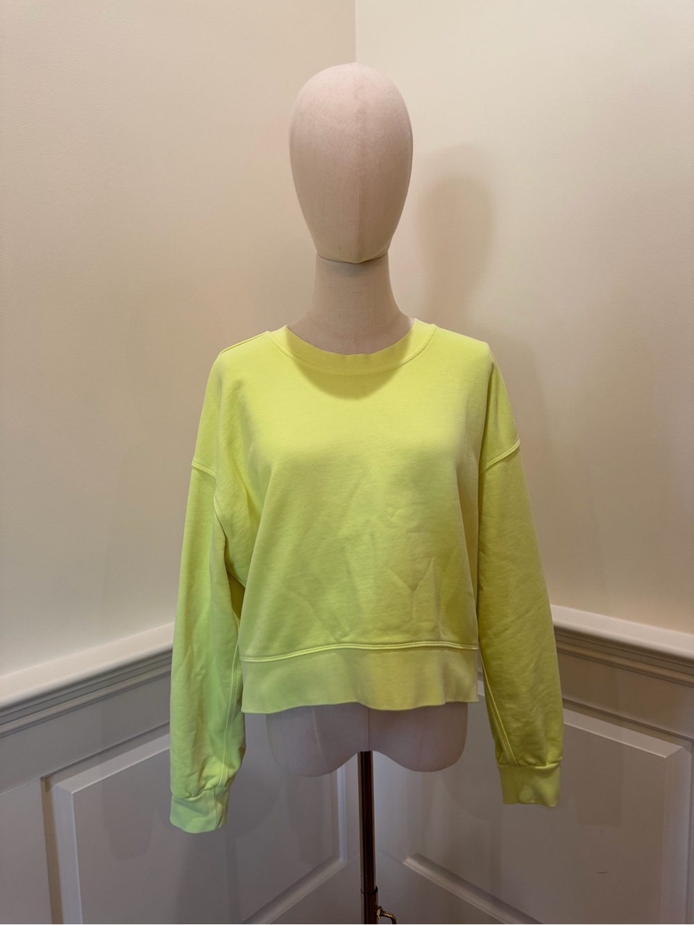 Women’s Cropped Crewneck Sweatshirt in Neon Yellow